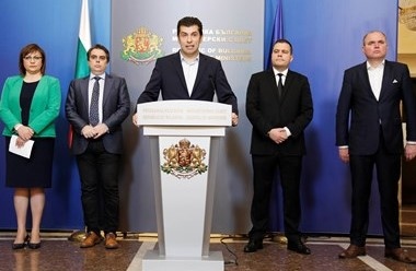 Извънреден коалиционен съвет ще събере тази вечер партньорите в управлението